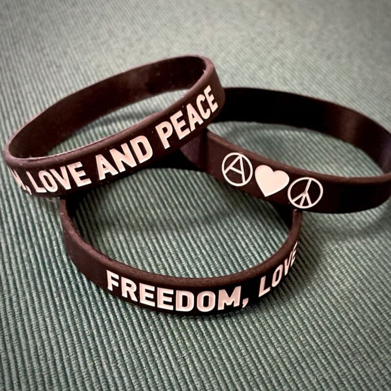 Браслет «Freedom, Love and Peace»